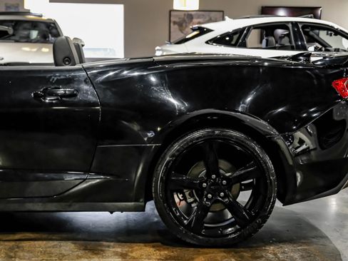 Used 2018 Chevrolet Camaro LT RWD image 13