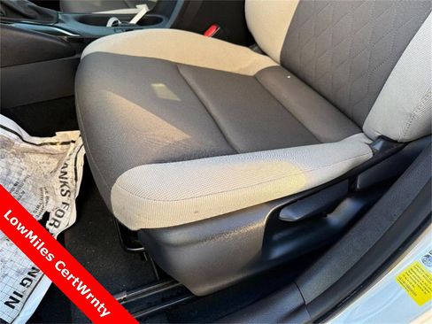 Used 2025 Toyota Corolla LE image 17