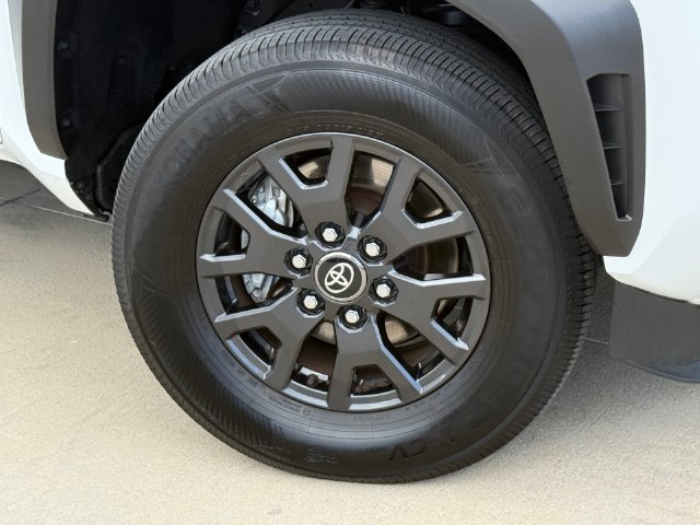 Used 2026 Toyota 4Runner SR5 AWD/4WD image 2
