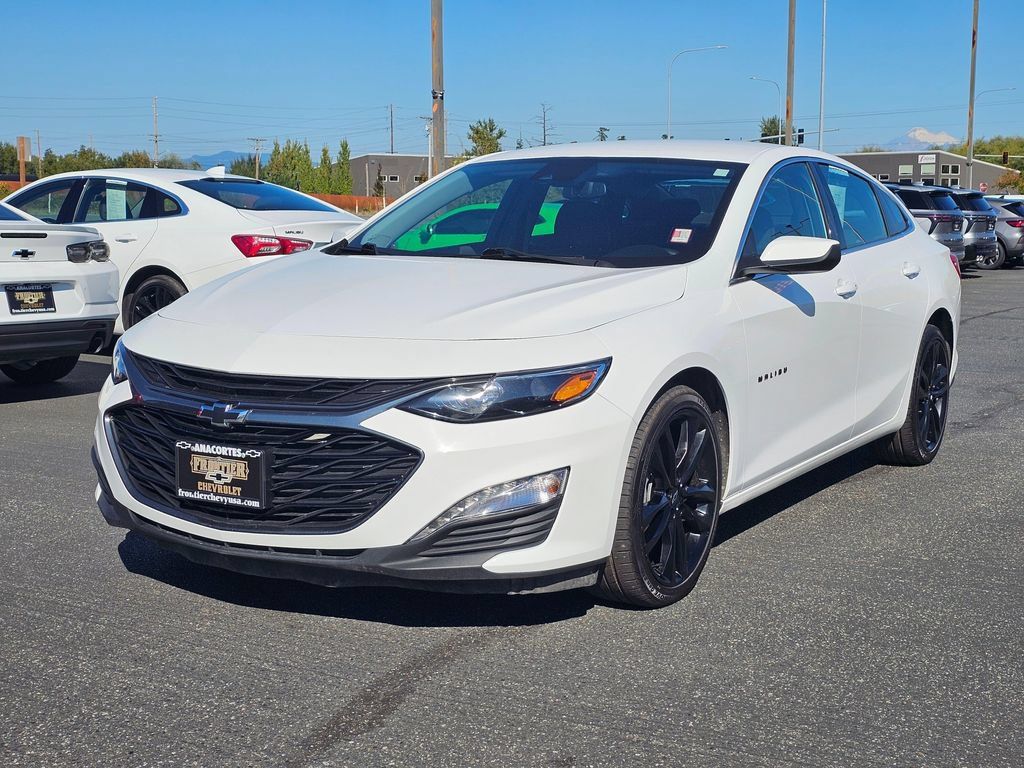 Used 2024 Chevrolet Malibu LT w/ Sport Edition FWD image 7