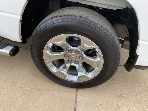 Used 2023 RAM 1500 Big Horn AWD/4WD image 33