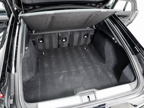 Certified 2025 Porsche Panamera 4 image 27