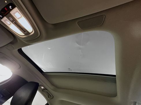 Used 2024 Volvo S60 B5 Plus image 26