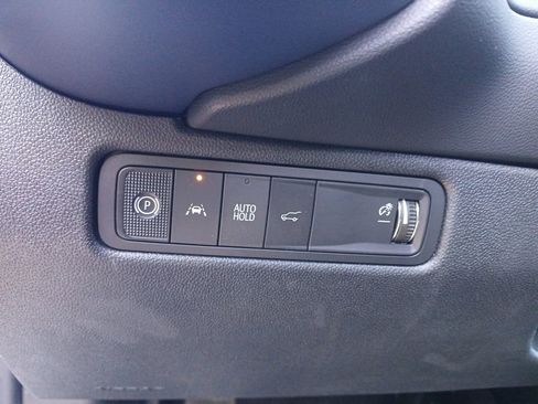 Used 2025 Chevrolet Equinox EV LT w/ LPO, Blackout Package image 25