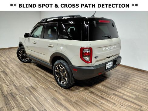 Used 2024 Ford Bronco Sport Outer Banks w/ Tech Package AWD/4WD image 11