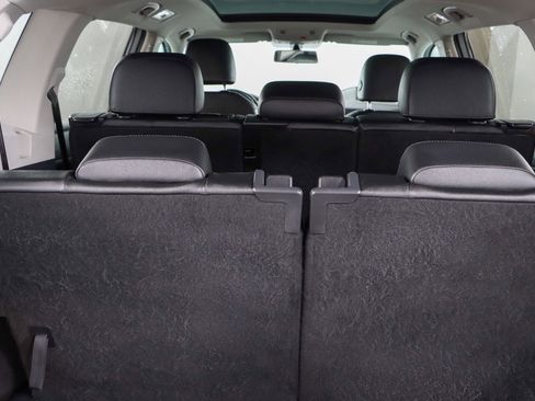 Used 2020 Volkswagen Tiguan SE w/ Panoramic Sunroof Package image 31