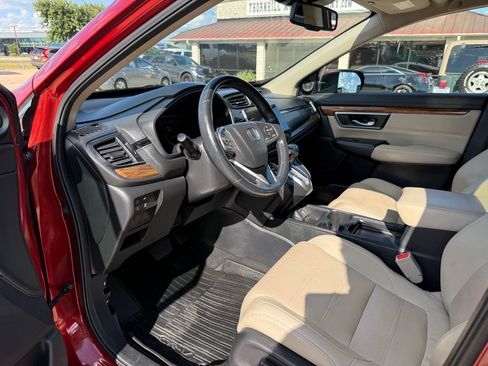 Used 2019 Honda CR-V Touring image 12