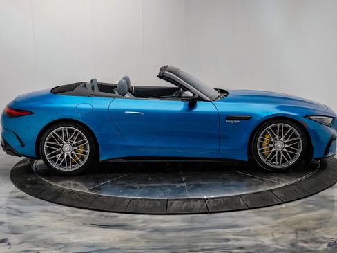 Used 2022 Mercedes-Benz SL 63 AMG 4MATIC image 26