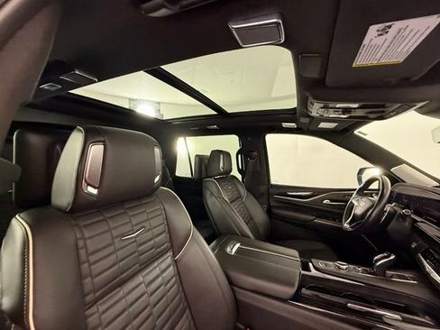 Used 2023 Cadillac Escalade V AWD/4WD image 49