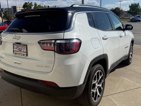 Used 2024 Jeep Compass Limited AWD/4WD image 7