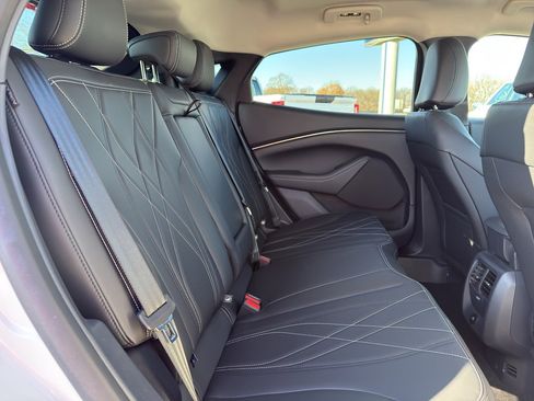 Used 2025 Ford Mustang Mach-E Select w/ Comfort Package Lite image 13