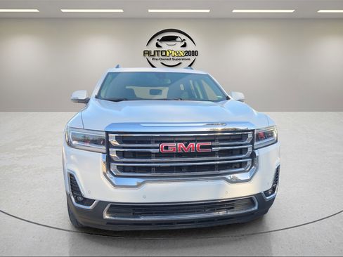 Used 2023 GMC Acadia SLT image 2