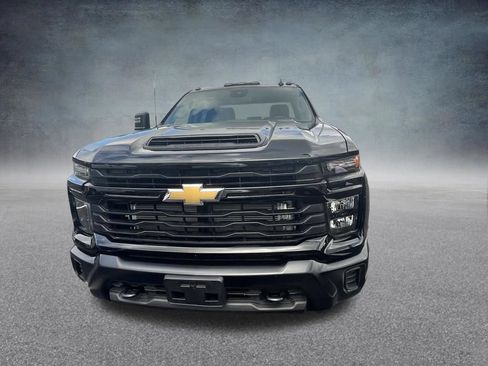 Used 2025 Chevrolet Silverado 3500 W/T w/ WT Convenience Package AWD/4WD image 2