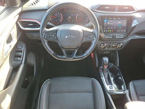 Used 2022 Chevrolet TrailBlazer RS w/ Technology Package image 11