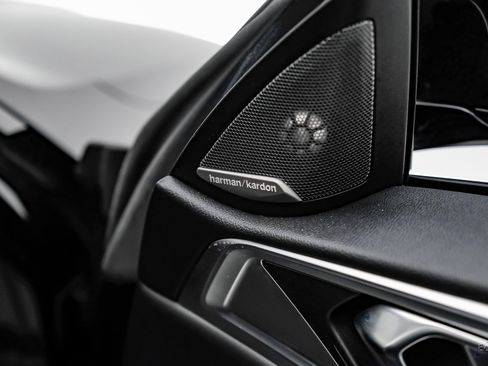 Used 2021 BMW M4 Coupe w/ Executive Package image 81