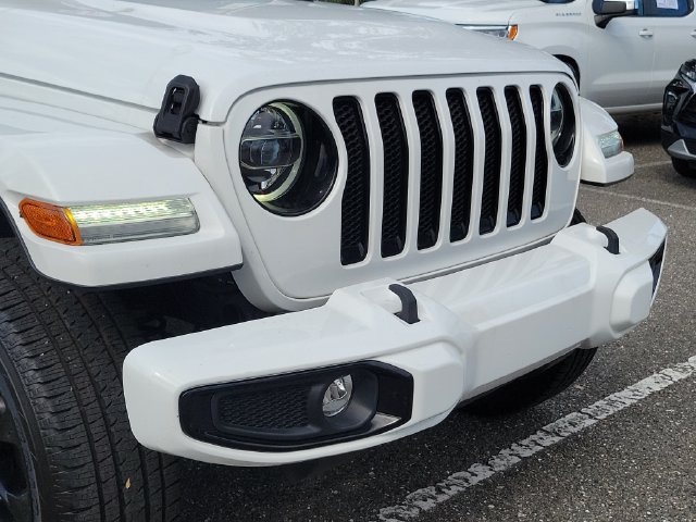 Used 2022 Jeep Wrangler Unlimited Sahara AWD/4WD image 8