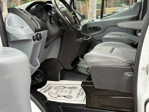 Used 2019 Ford Transit 250 130 Medium Roof RWD image 16