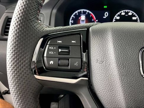 Used 2026 Honda Ridgeline Black Edition image 11