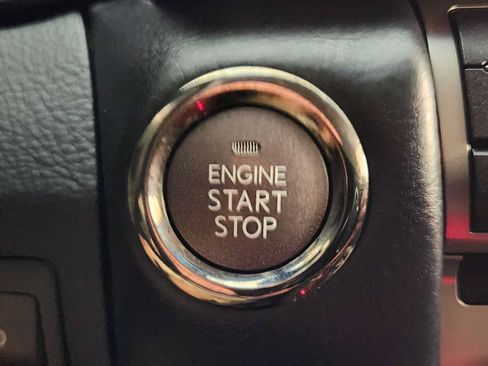 Used 2016 Lexus LS 460 w/ Comfort Package RWD image 21