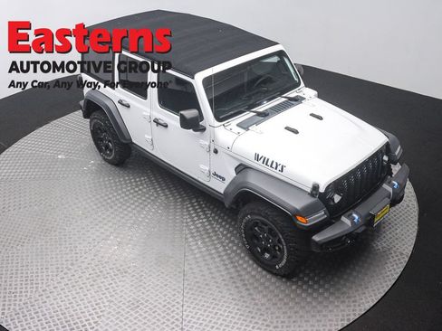 Used 2023 Jeep Wrangler Unlimited AWD/4WD image 3