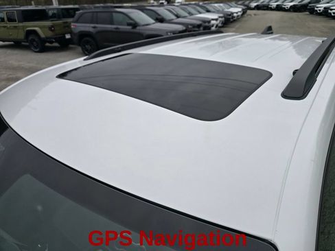 New 2026 Jeep Grand Cherokee Altitude AWD/4WD image 22