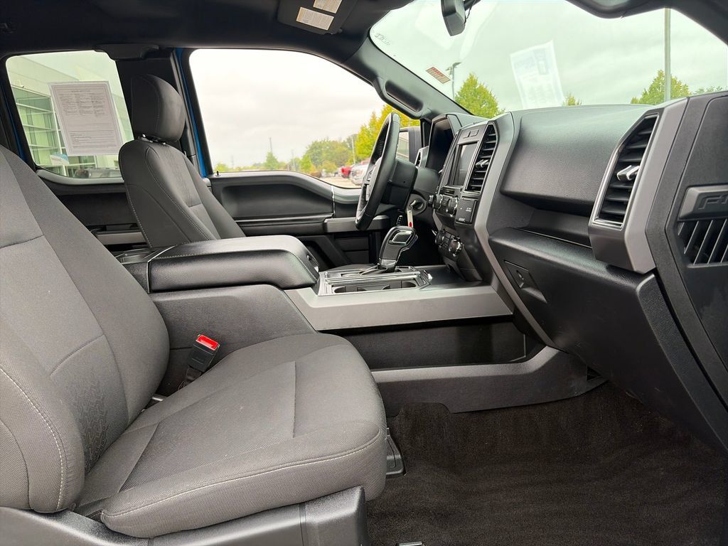 Used 2019 Ford F150 XLT w/ Equipment Group 302A Luxury AWD/4WD image 12