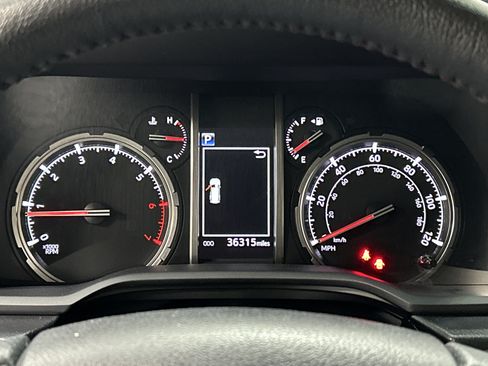 Used 2023 Toyota 4Runner TRD Off-Road Premium w/ Moonroof Package AWD/4WD image 21