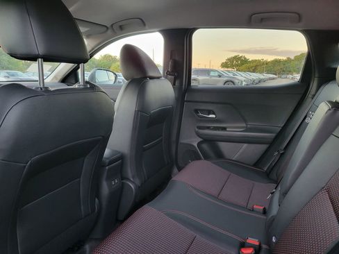 New 2026 Nissan Kicks SR FWD image 5