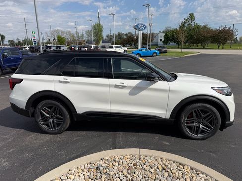 New 2026 Ford Explorer ST w/ Sun And Sound Package AWD/4WD image 5