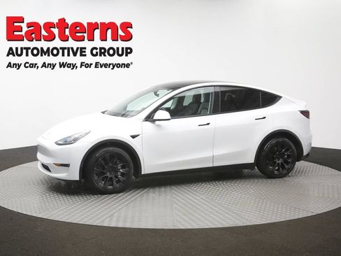Used 2022 Tesla Model Y Long Range AWD/4WD image 52