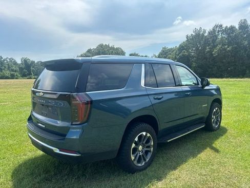 Used 2025 Chevrolet Tahoe LS RWD image 15