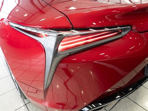 Used 2022 Lexus LC 500 Coupe w/ Performance Package image 26