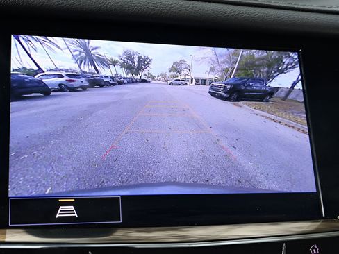 Certified 2023 Cadillac XT6 Premium Luxury image 27