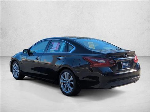 Used 2017 Nissan Altima 2.5 SR image 7