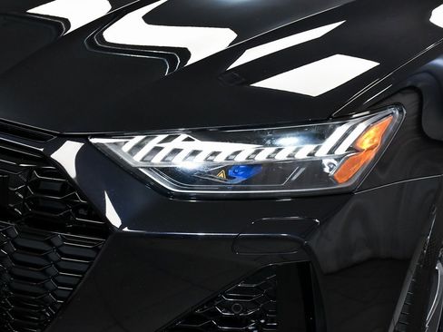 Used 2023 Audi RS 7 Sportback w/ Black Optic Package image 97