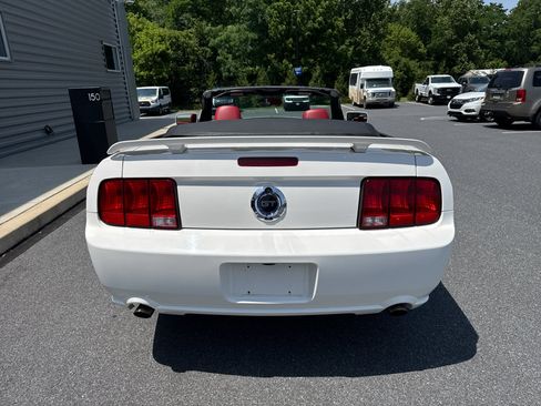 Used 2006 Ford Mustang GT Premium RWD image 15