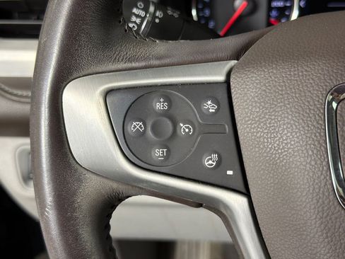 Used 2022 GMC Acadia SLT w/ Technology Package FWD image 27