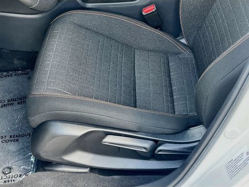 Used 2024 Honda HR-V Sport image 18