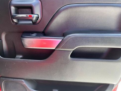 Used 2018 Chevrolet Silverado 1500 LT w/ Texas Edition RWD image 17