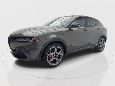 New 2024 Alfa Romeo Tonale Veloce image 5