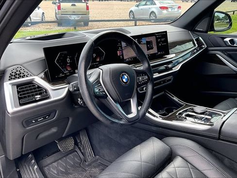 Used 2024 BMW X5 xDrive40i w/ Premium Package AWD/4WD image 12