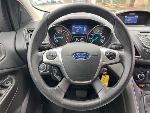 Used 2015 Ford Escape SE image 15