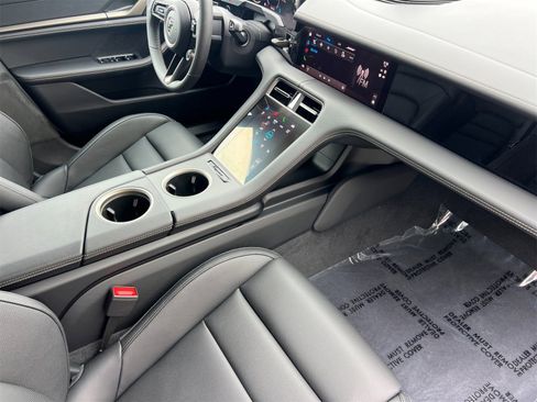 Used 2025 Porsche Taycan Turbo image 17