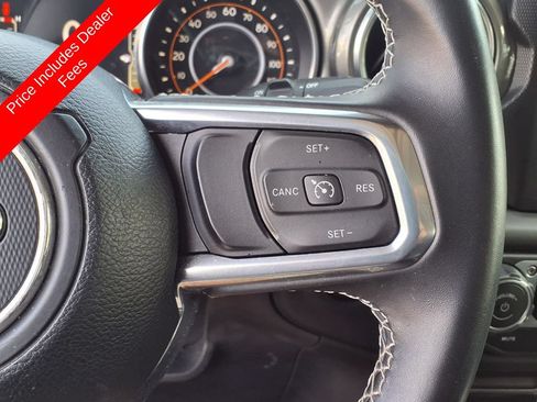 Used 2021 Jeep Wrangler Unlimited Sahara AWD/4WD image 29