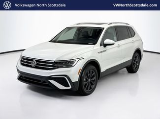Used 2023 Volkswagen Tiguan SE w/ Panoramic Sunroof Package FWD video 1