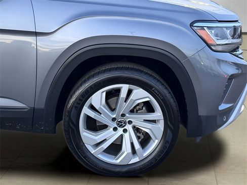 Used 2021 Volkswagen Atlas Cross Sport SEL image 42
