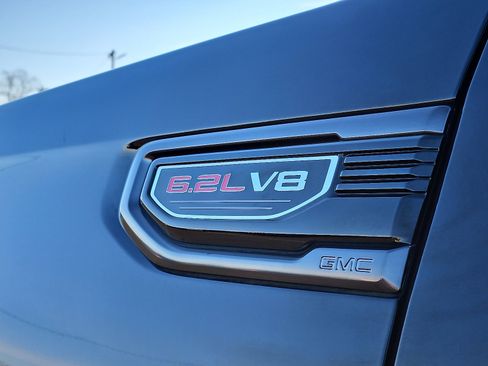 Used 2019 GMC Sierra 1500 AT4 w/ AT4 Premium Package image 32