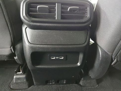 Used 2023 Honda Pilot LX image 36