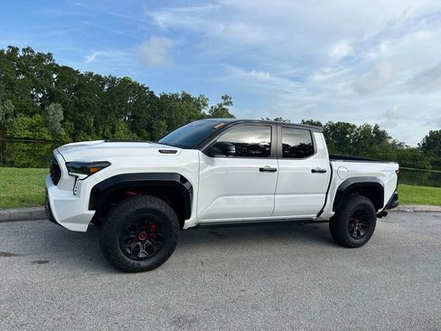 Certified 2025 Toyota Tacoma TRD Pro AWD/4WD image 2