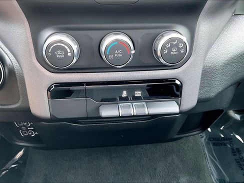 Used 2022 RAM 1500 Big Horn image 16